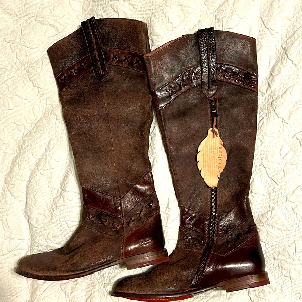 100 percent natural leather womens Bed/Stu Brown boots. Gently worn US size 9